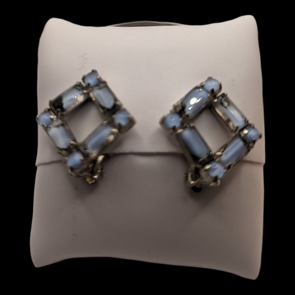 Unbranded Jewelry - Vintage Light Blue Opaque Clip On Earrings Silver Tone Unsigned 1" Diamond shape